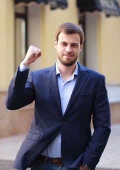 Андрей Быстров